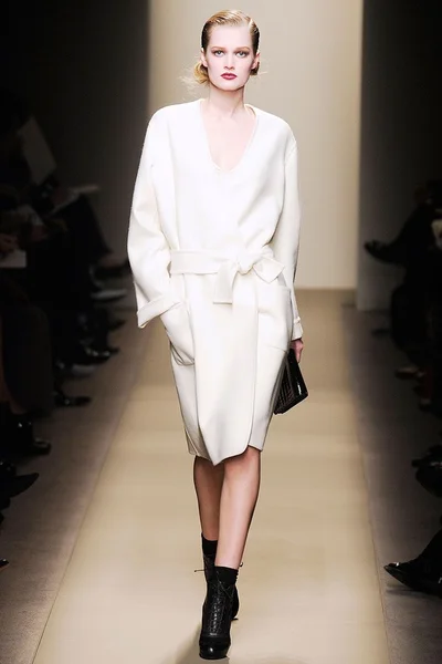 Look 1